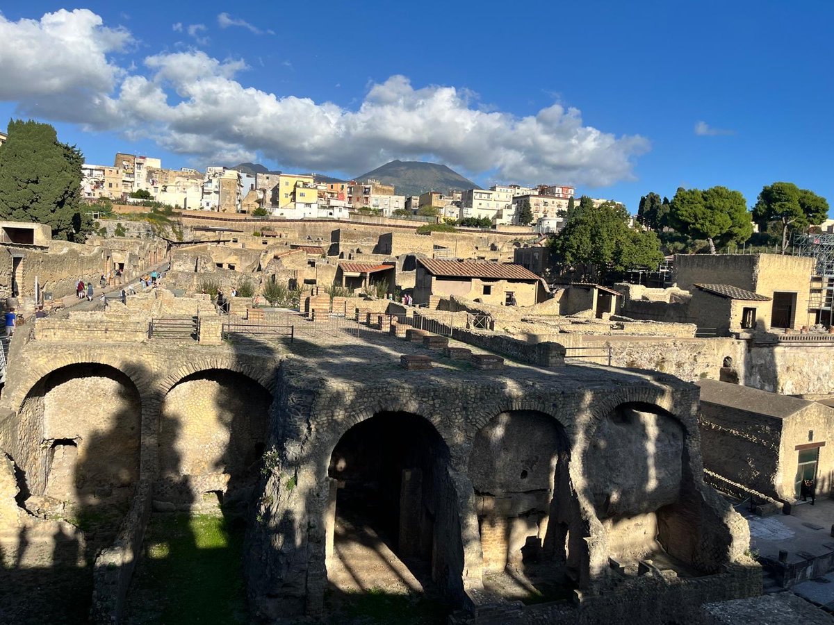 CGS_Geography's tweet photo. The perfect last day in Ercolano! https://t.co/xUrmAB77KH