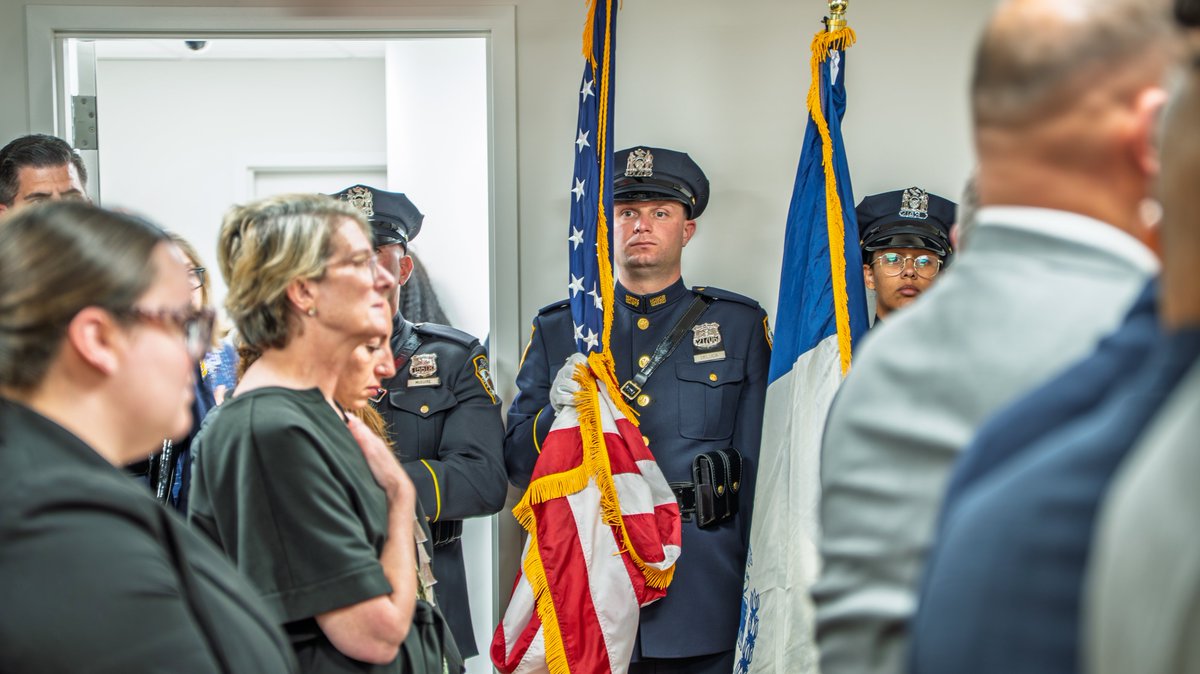 NYPD1stDep's tweet image. Today in the Bronx, we opened the new Special Victims Unit facility. The space is designed for privacy, comfort, and coordinated care under one roof. Our commitment is simple: treat every person with dignity, listen without judgment, and guide them with professionalism.