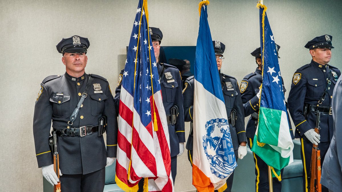 NYPD1stDep's tweet image. Today in the Bronx, we opened the new Special Victims Unit facility. The space is designed for privacy, comfort, and coordinated care under one roof. Our commitment is simple: treat every person with dignity, listen without judgment, and guide them with professionalism.