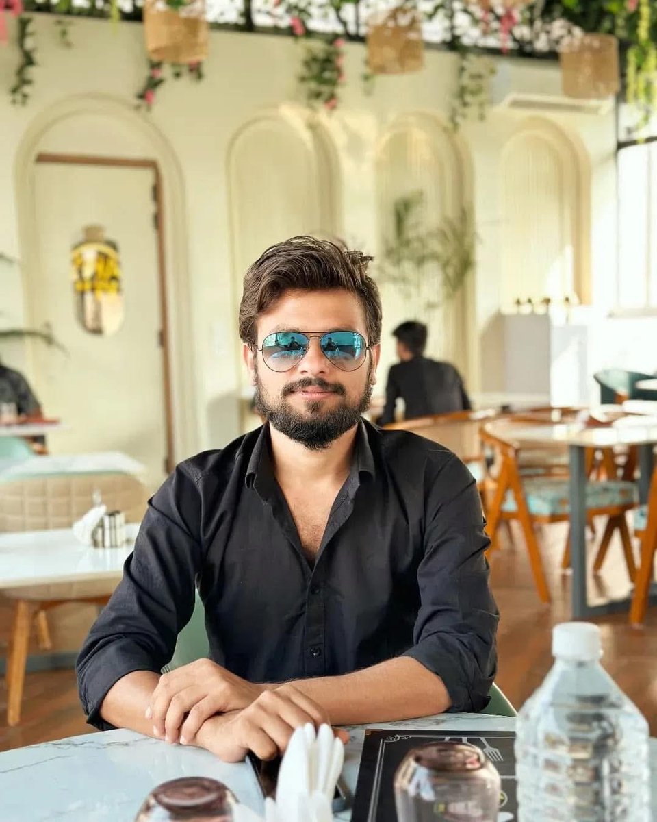 जैकी यादव को जन्म दिन की हार्दिक बधाई एवं शुभकामनाएँ 🤞