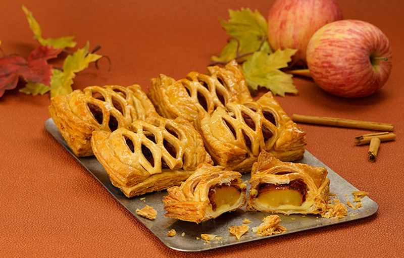 🍎✨11/1(土)新発売✨🍎 『ごろっと林檎の贅沢アップルパイ』 大きな