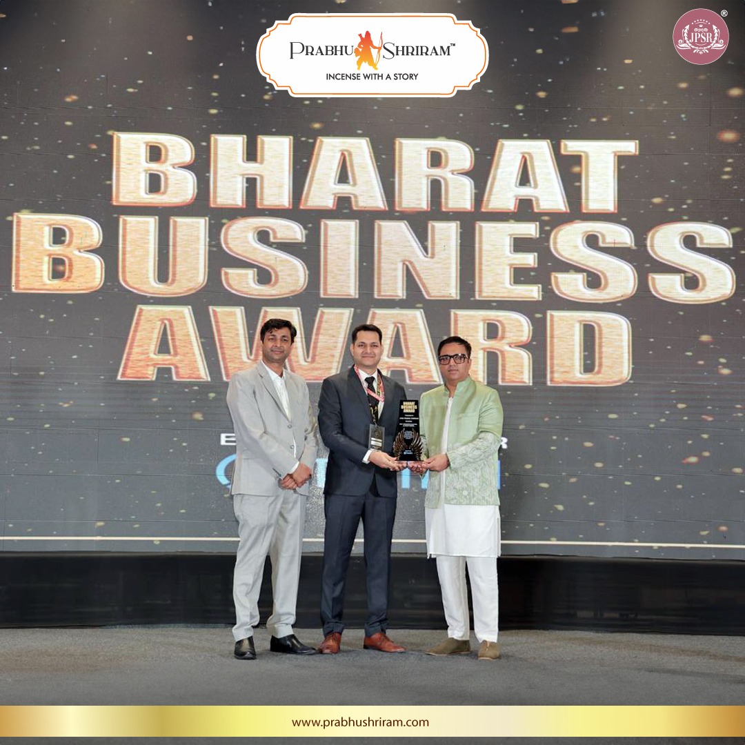 RamalayaGlobal's tweet image. We are honoured to receive the Bharat Business Award 2025 for🏆Best Innovative Cultural &amp;amp; Luxury Brand, organized by the Founder's Club of India. Grateful to our team, partners &amp;amp; patrons for this journey of faith, art &amp;amp; fragrance. 🙏#bharatbusinessaward #luxurybrand #madeinindia
