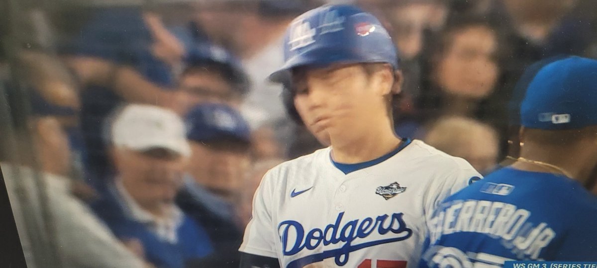 David19971083's tweet image. If you think we are pitching to ohtani nope