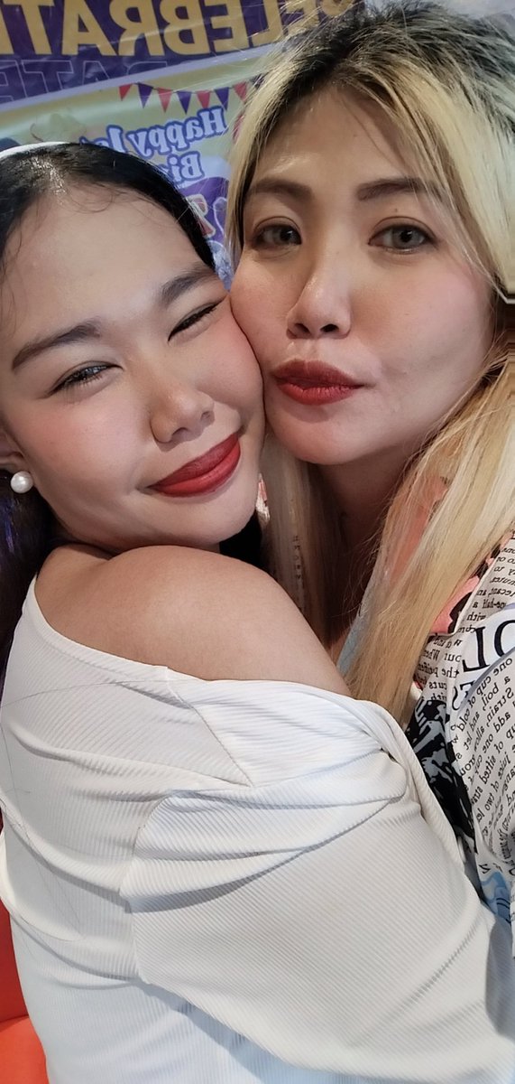 With my pretty daughter 💓