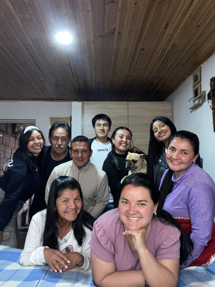 Manzanilla191's tweet photo. No te olvides de lo mucho que te aman ❤️ vuelve aqui con más cosas lindas cómo estás ❤️ https://t.co/zyEbx87da2