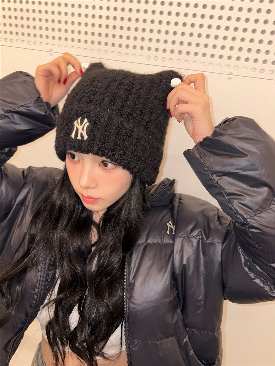 Karina3_yuda29's tweet photo. あぁ…またこの子おかしな事やってるwww https://t.co/cIupLXqCm8