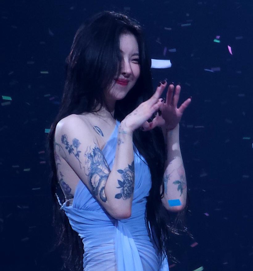 날 바라봐주고 (날 바라봐 주고)
그대로 날 느껴줘(그대로 날 느껴줘)
날 바라봐주고 (날 바라봐 주고)
그대로 날 느껴줘(그대로 날 느껴줘)
날 바라봐주고 (날 바라봐 주고)
그대로 날 느껴줘(그대로 날 느껴줘)
날 바라봐주고 (날 바라봐 주고)
그대로 날 느껴줘(그대로 날 느껴줘)