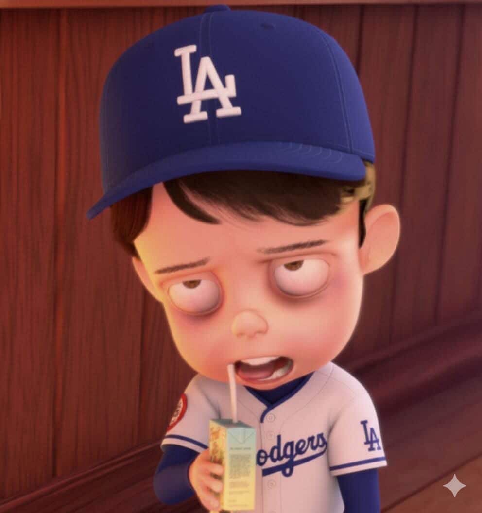 Yo llegando al jale bien verguiado porque me aventé las 17 entradas de la #WorldSeries