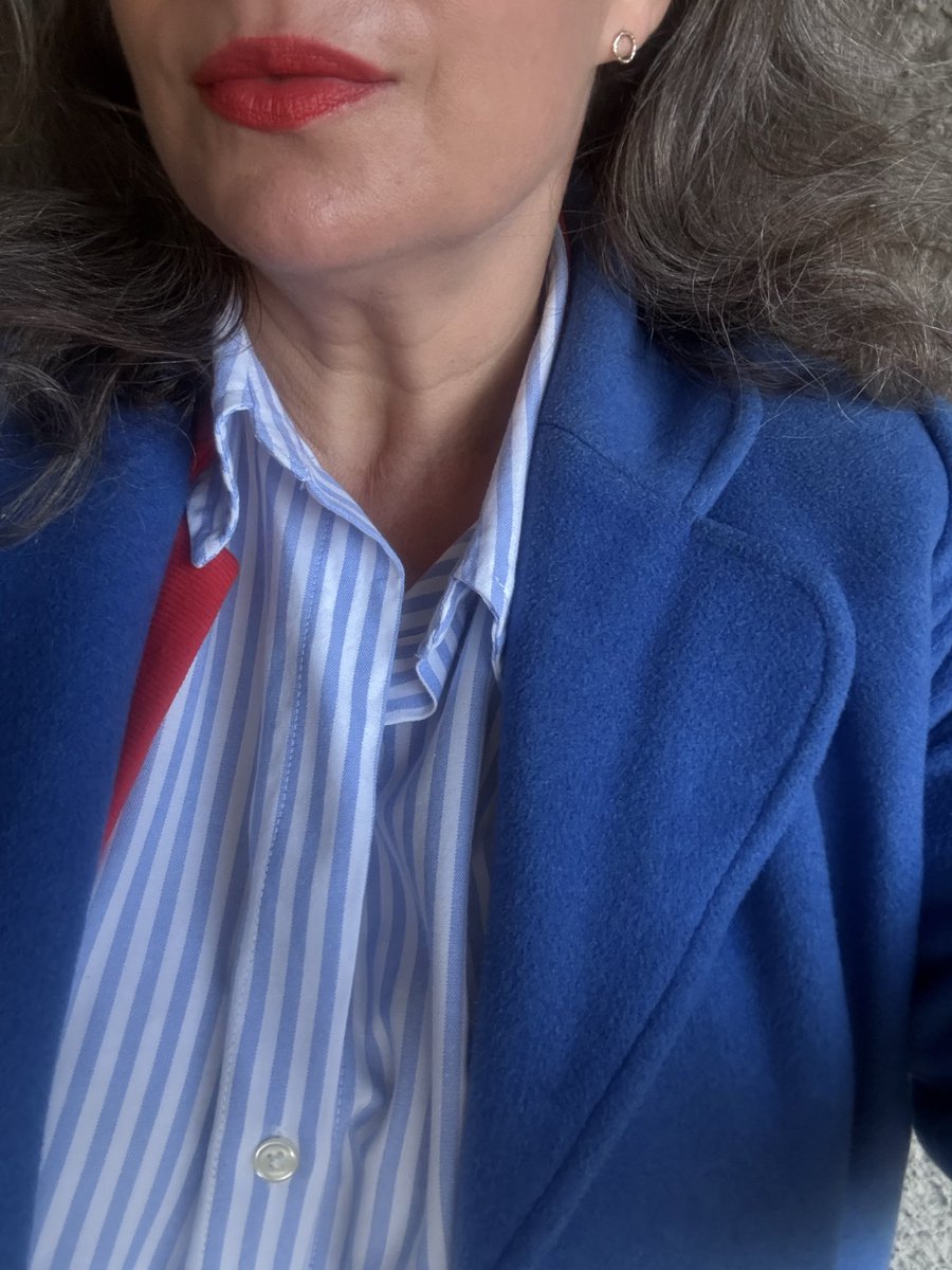ArtoisLibra's tweet image. #workinglady #dressedforsuccess Zischfrisch auf in den Tu’ es-Day - heute wieder eine Veranstaltung, aber hoffentlich zivilisierter als gestern. 
Es kommt ein sehr netter Altherr, der mich mit seiner Kreativität immer wieder überrascht. Ein elegant -humorvoller Sir, freu‘ 

1/☁️