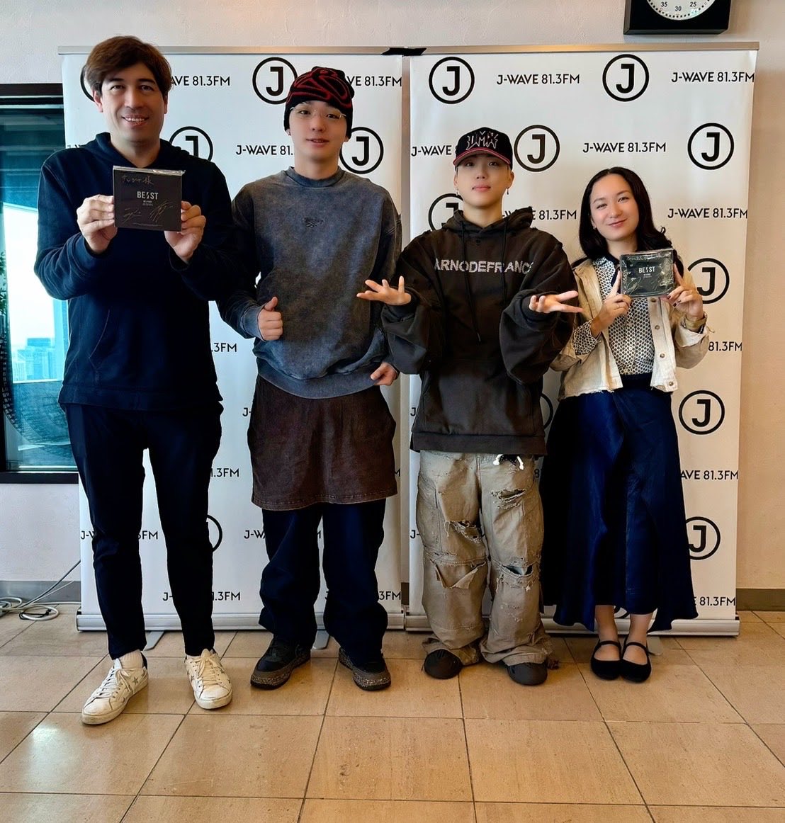 サッシャ Sascha (@sascha348) on Twitter photo #BeFirst #Shunto #Ryuhei 
サイン入りCDありがとうございます!
#jwave #stepone813 
<a href="/jwave813fm/">J-WAVE 81.3FM</a> <a href="/stepone813/">J-WAVE STEP ONE</a> <a href="/BEFIRSTofficial/">BE:FIRST</a> #BeFirst #Shunto #Ryuhei 
サイン入りCDありがとうございます!
#jwave #stepone813 
<a href="/jwave813fm/">J-WAVE 81.3FM</a> <a href="/stepone813/">J-WAVE STEP ONE</a> <a href="/BEFIRSTofficial/">BE:FIRST</a>