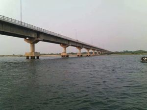SadaaShree's tweet photo. Diviseema, the Krishna river Delta region, known for it's canals, lush green fields, where the Krishna meets the Bay of Bengal at Hamsaladeevi.

Not as widely known as Konaseema, in fact most assocciate it rather with that notorious 1977 cyclone that devastated the region. https://t.co/Y4Pyda1zR3