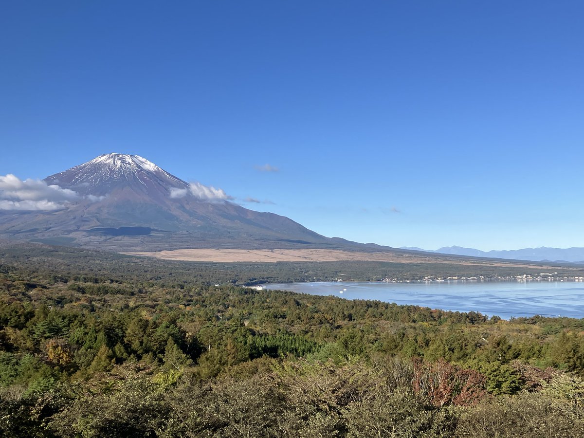 crosscub2022's tweet photo. 富士山五号目は寒かった>_<
#クロスカプ 
#ツーリング 
#富士山 https://t.co/aJkkp1XOqM