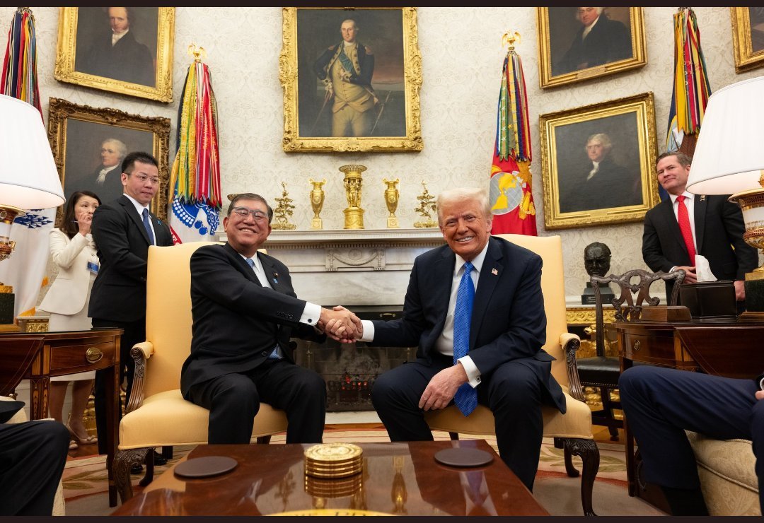 石破前総理の時もトランプ大統領と笑顔で握手していますが、つまらない批判をする反石破は低俗ですね。