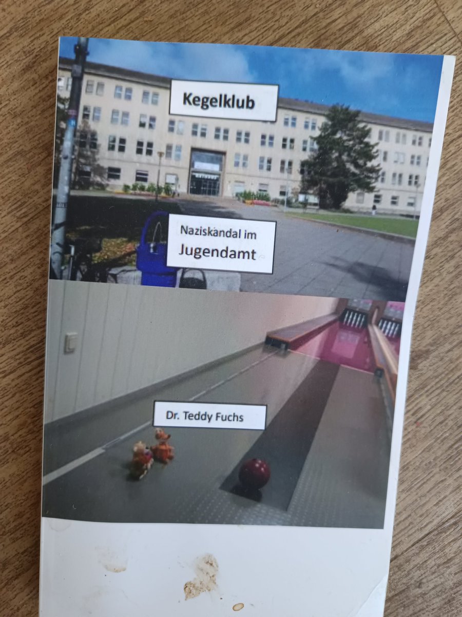 Teddy Fuchs (@teddyfuchs1) on Twitter photo #tatort Berlin Reinickendorf am 20.4. 1998 feiert die SPD in Berlin Reinickendorf Führer Geburtstag. Da gab es noch keine AfD. Niemand aus der eigenen Partei distanziert sich. Kegelklub von Teddy Fuchs BoD Norderstedt 2023. 1/2 <a href="/seeheimer/">Seeheimer Kreis</a> #tatort Berlin Reinickendorf am 20.4. 1998 feiert die SPD in Berlin Reinickendorf Führer Geburtstag. Da gab es noch keine AfD. Niemand aus der eigenen Partei distanziert sich. Kegelklub von Teddy Fuchs BoD Norderstedt 2023. 1/2 <a href="/seeheimer/">Seeheimer Kreis</a>