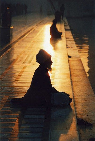 Sage1709's tweet photo. Sunn | ਸੁੰਨ | سُنّ

Sunn is the sacred stillness - the vast silence before creation began.

It is the pause between the heartbeat of God and the birth of sound.

In Sunn Samadhi, the mind dissolves like a drop into the ocean.

No thought, no desire, no self - only infinite awareness.
It is not emptiness, but fullness beyond form - a silence so alive it hums with truth.

To enter sunn is to return home - to the state before “I” was born.

Where there is no high or low, no joy or sorrow - only pure being.

This is where all Gurus meditated, where all wisdom flows from.

Sunn is not death - it is awakening into the eternal.

When the soul touches sunn, even time bows down -
because in that silence, everything becomes One.
