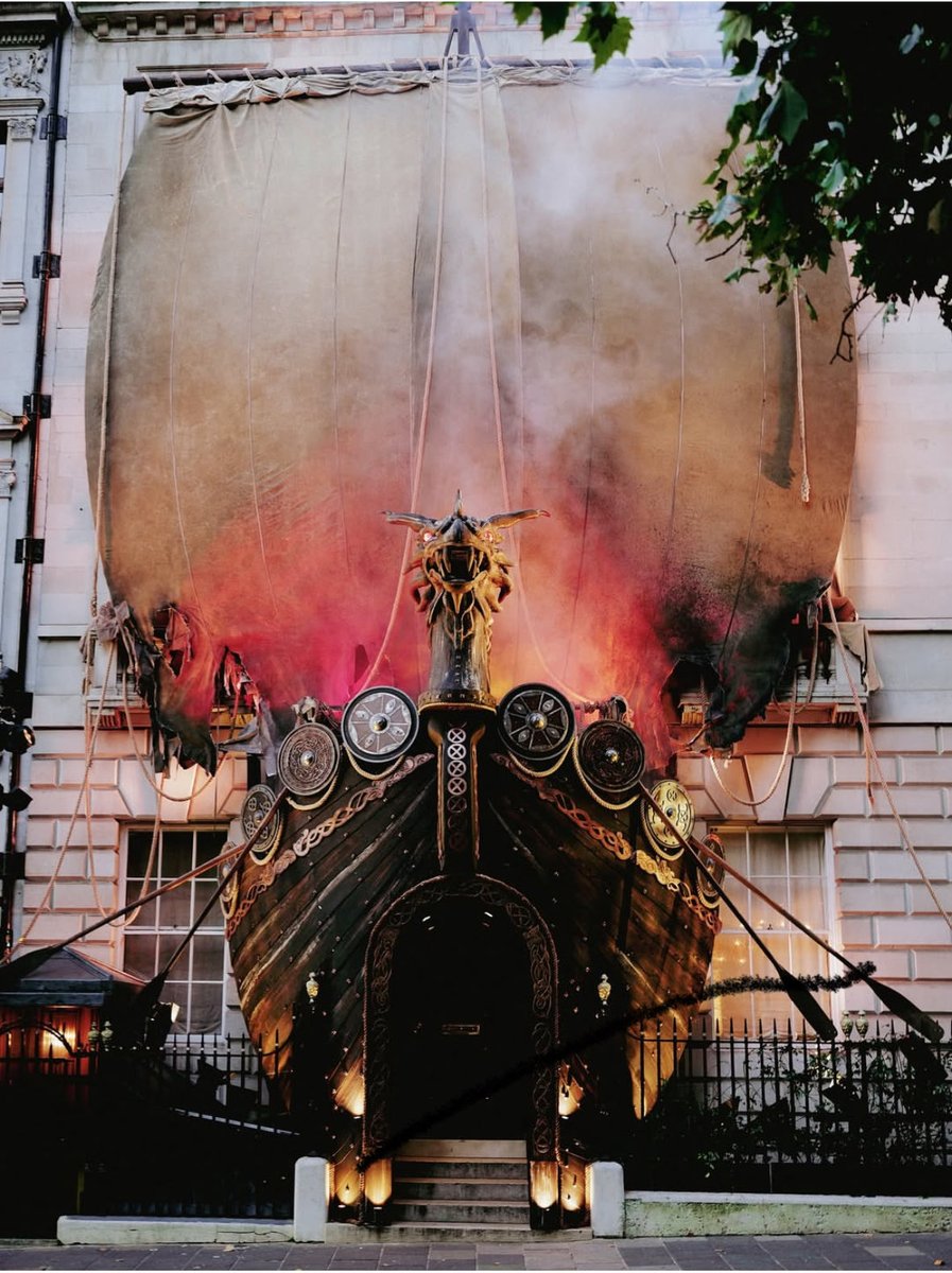 The Halloween display at private members club Annabels in Berkeley Square Mayfair. #london #mayfair #Halloween