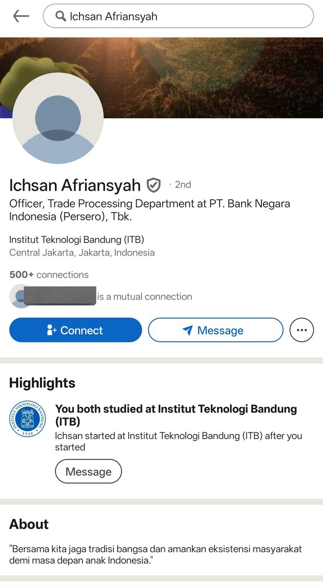 xathrya's tweet image. Yhaa.. ganti profpic &amp;amp; banner LinkedIn dan gembokan IG 🤣 Kirain based beneran, mulai takut sama HRD rupanya