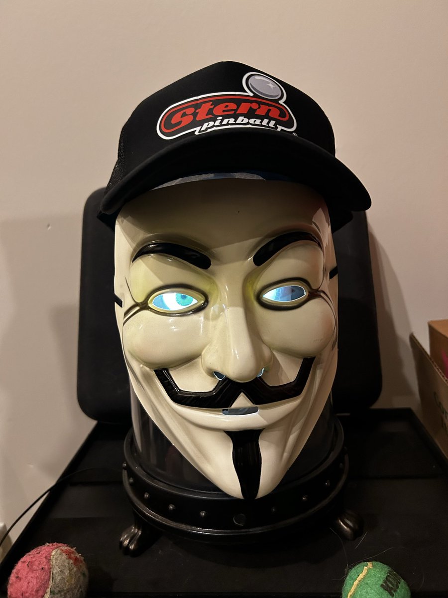 Bat Penatar -Elvira Canaveral FKA R. Richards tweet media