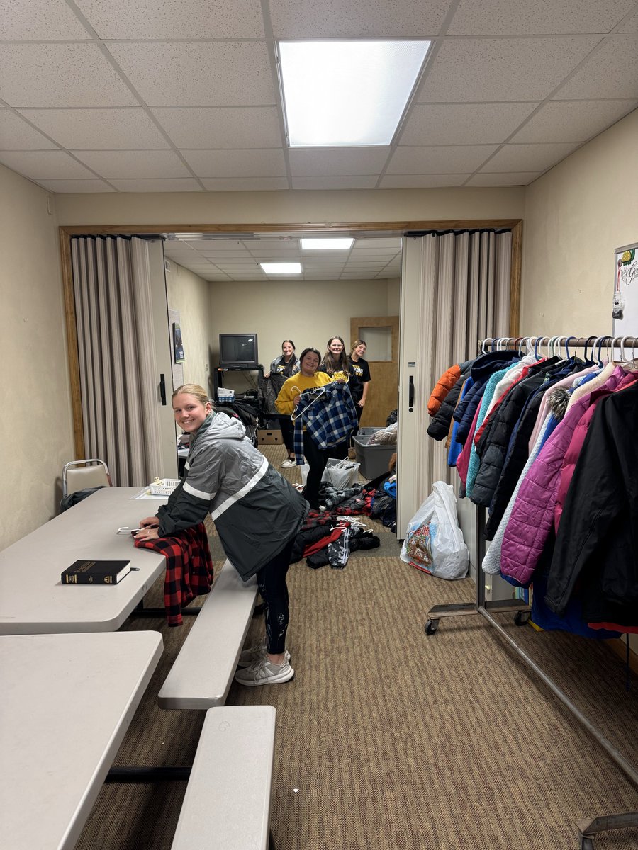 fccbobcatsb's tweet photo. The Bobcats Softball team has been hard at work tonight, sorting and organizing coats and pairing shoes for the 15th Annual Community Coat Drive – Coat &amp; Shoe Give-Away, sponsored by The Wesleyan Church of Fairfield. This year, they have almost 600 coats and 200 pairs of shoes! https://t.co/1r1vqR78D5