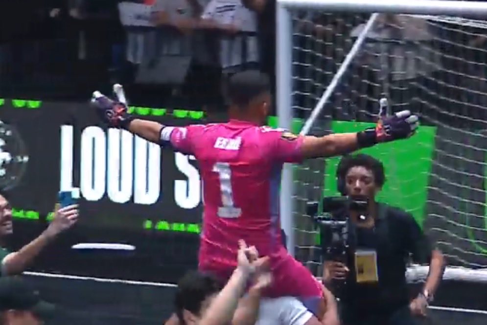 njdmarlon's tweet photo. ESAÚ MONSTRO https://t.co/3qZKBaQCVd