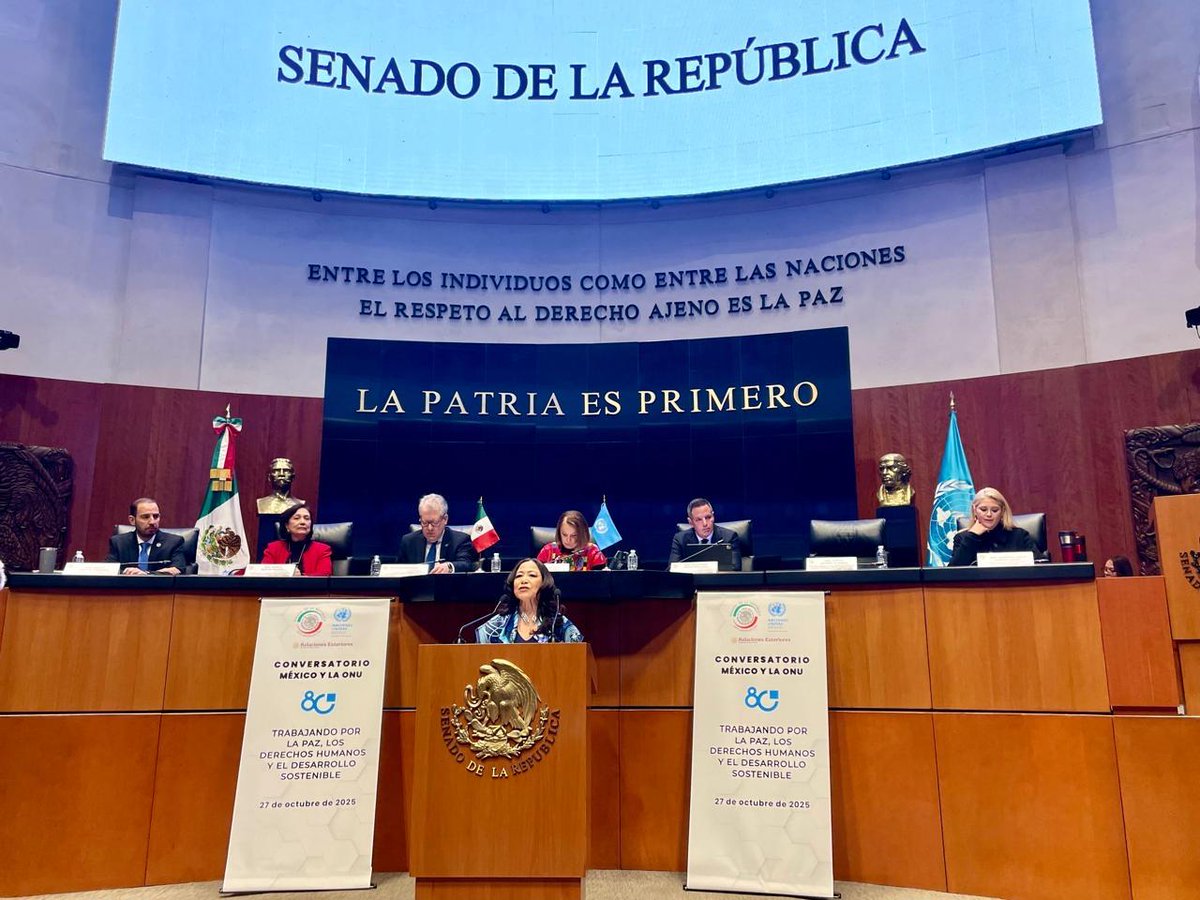 📸 Este lunes, en colaboración con la <a href="/SRE_mx/">Relaciones Exteriores</a>, el <a href="/senadomexicano/">Senado de México</a> y la <a href="/ONUMX/">ONU México</a> conmemoraron el 80 aniversario de <a href="/ONU_es/">Naciones Unidas</a>, con el conversatorio “México y la ONU: 80 años trabajando por la paz, los derechos humanos y el desarrollo sostenible”, el cual contó con la participación de