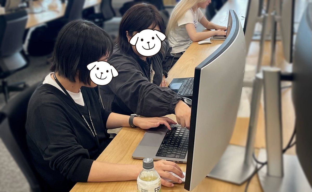 Bizメンバーとデザインの最終調整中。
「ちょっといいですか？」がすぐにできるのが、オフィスワークのいいところ
#今日のRAKSUL