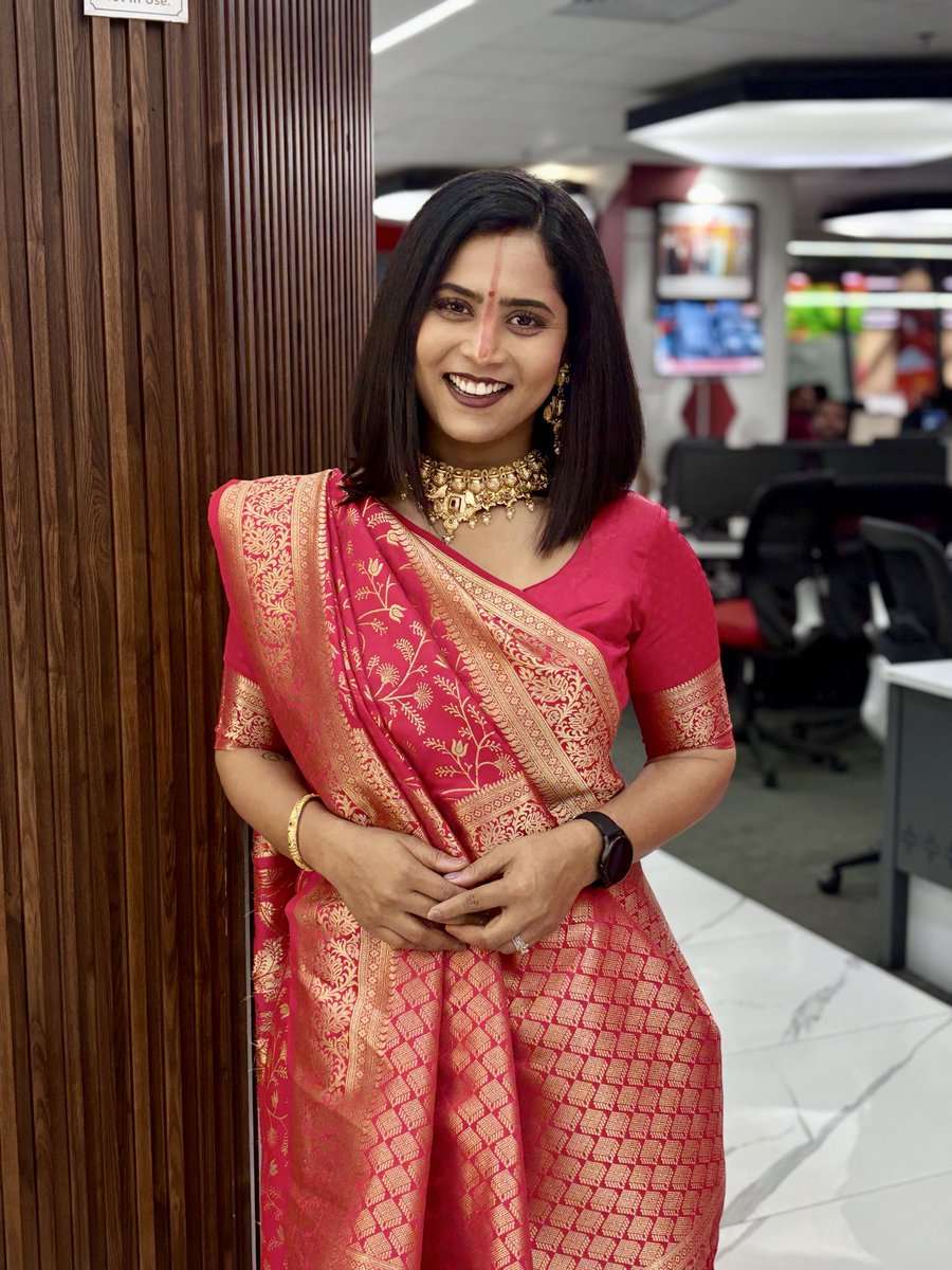 anchorpooja's tweet photo. जय छठी मैया 🙏🏻
#chathi https://t.co/714xAsowFL