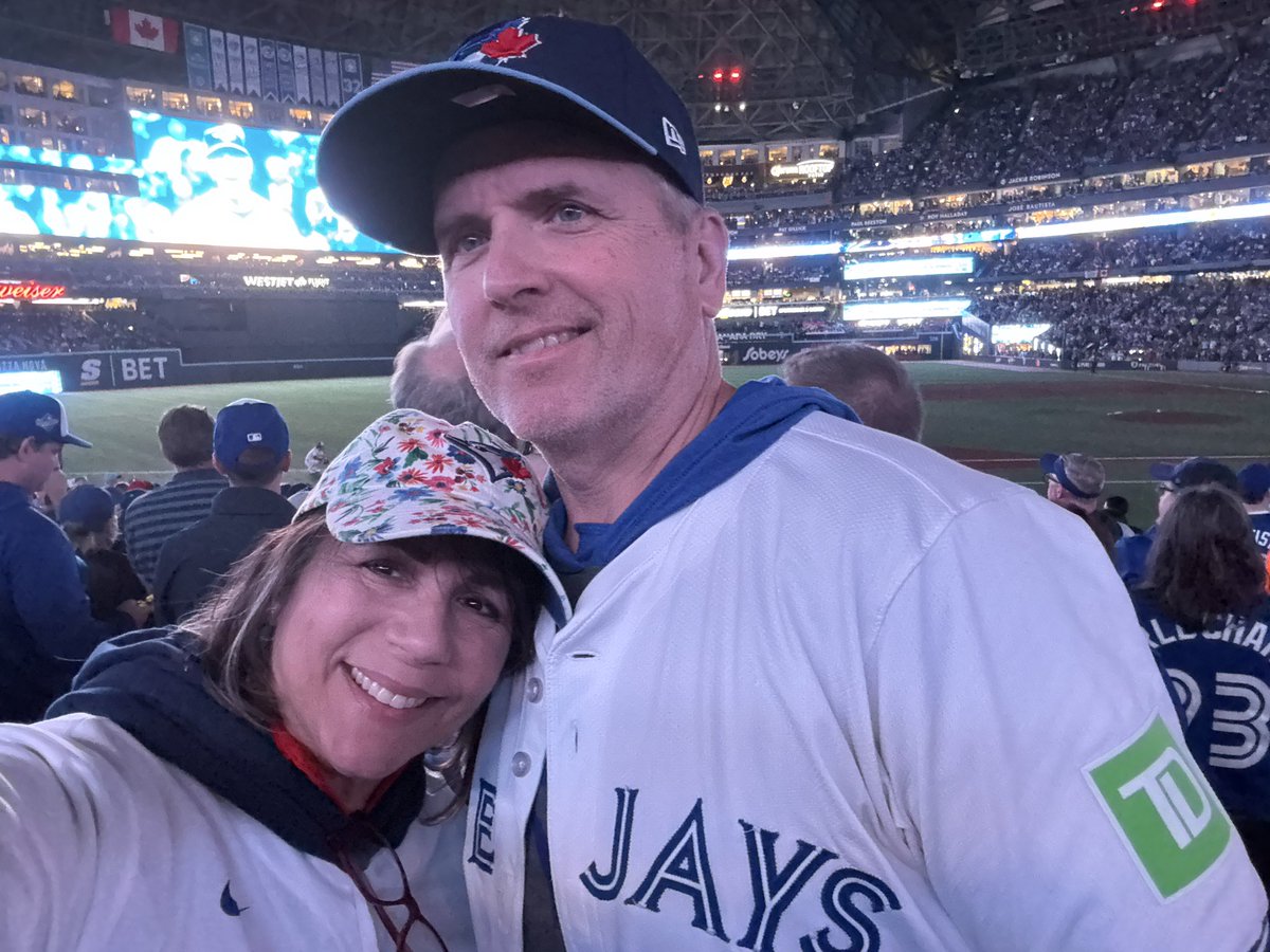bballdad44745's tweet photo. @NickAshbourne We are still perplexed as to how this all happened… but can’t be thankful enough! #Always4 https://t.co/echmy14VR0
