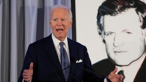 Robert Cabral tweet media