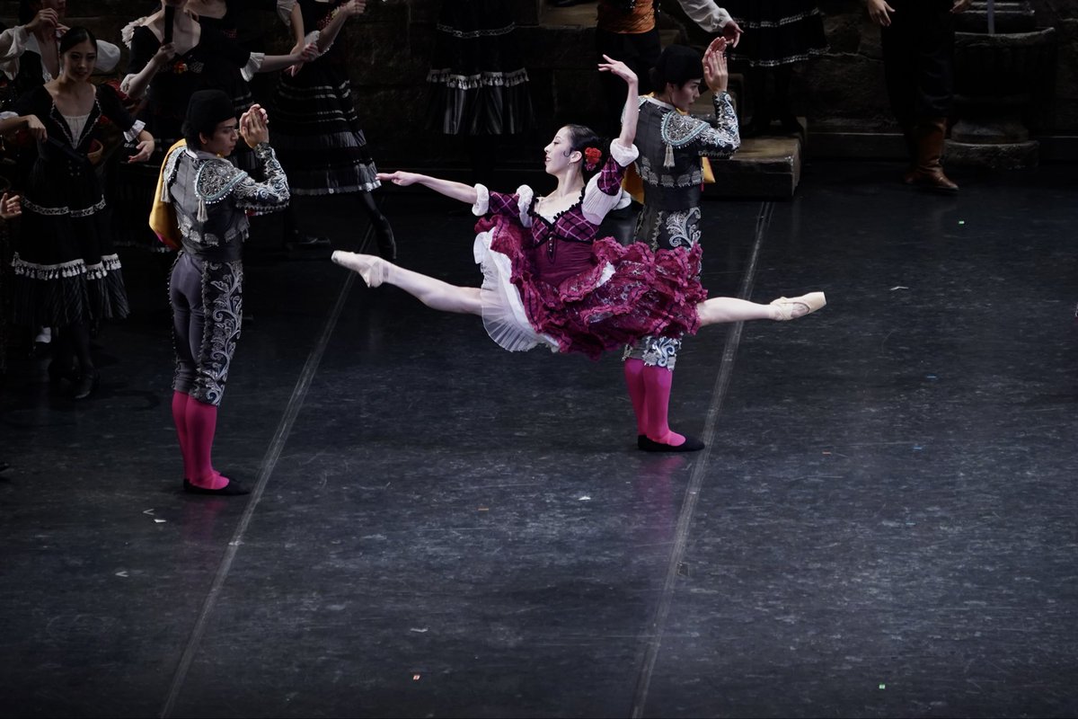 kballetofficial's tweet photo. 【Final Day / 10th Performance 】
2025.10.26
Bunkamuraオーチャードホール
K-BALLET TOKYO Autumn 2025
Don Quixote 

ーMatinéeー
Kitri：Mine Nagao
Basil：Hayato Takei
Espada：Teruki Nakai
Mercedes：Minami Nihonyanagi
Gamache：Yusuke Osozawa

Conductor：Kyohei Tsukakoshi 
Orchestra ：Theater Orchestra Tokyo

📸©︎K-BALLET TOKYO 

#Kバレエ #くるみ割り人形 #熊川哲也 #宮尾俊太郎