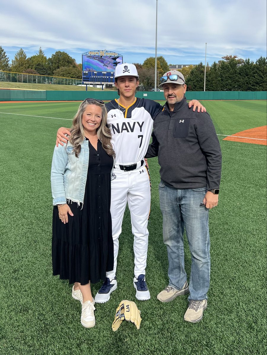 Zach Madar tweet media