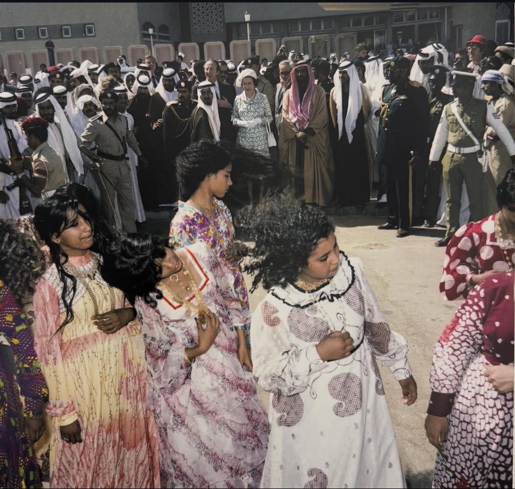 اللَّهم أرحم بـانـي الـدار 
وأسـكنه الفردوس الأعـلى
#زايد_بن_سلطان_آل_نهيان