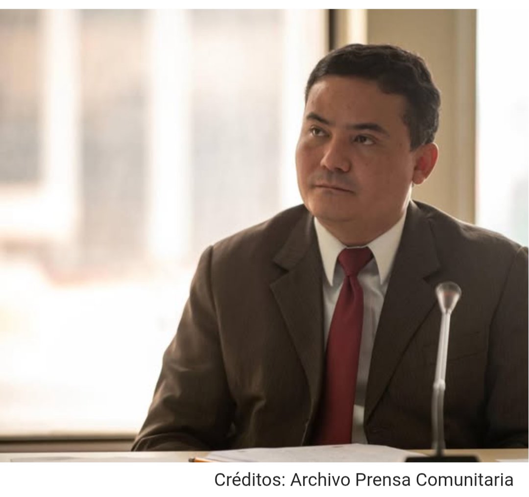 GUATEMALTECOS debemos procurar la protección y Seguridad de la vida del Juez Freddy Orellana, que está siendo perseguido por  <a href="/BArevalodeLeon/">Bernardo Arévalo</a> y los SEMILLEROS 🌱 lo fregado es que están aliados con la MARA 18 que tiene todo, Y PEDIR UNA ORACION PARA ÉL Y LA FG CONSUELO PORRAS