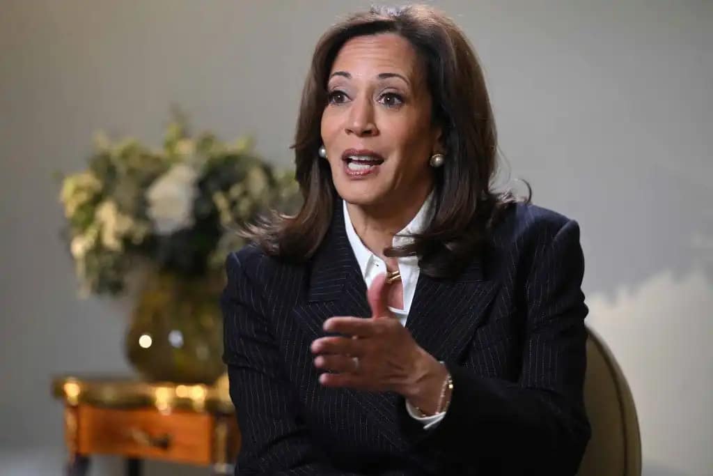 AngelMonagas's tweet photo. Aunque usted no lo crea: Kamala Harris insinúa una nueva candidatura presidencial: ‘Está en mis huesos servir’ https://t.co/fvmY5DFkVB a través de @cqc44 @KamalaHarris @enterateflorida https://t.co/lVADpfWPFu