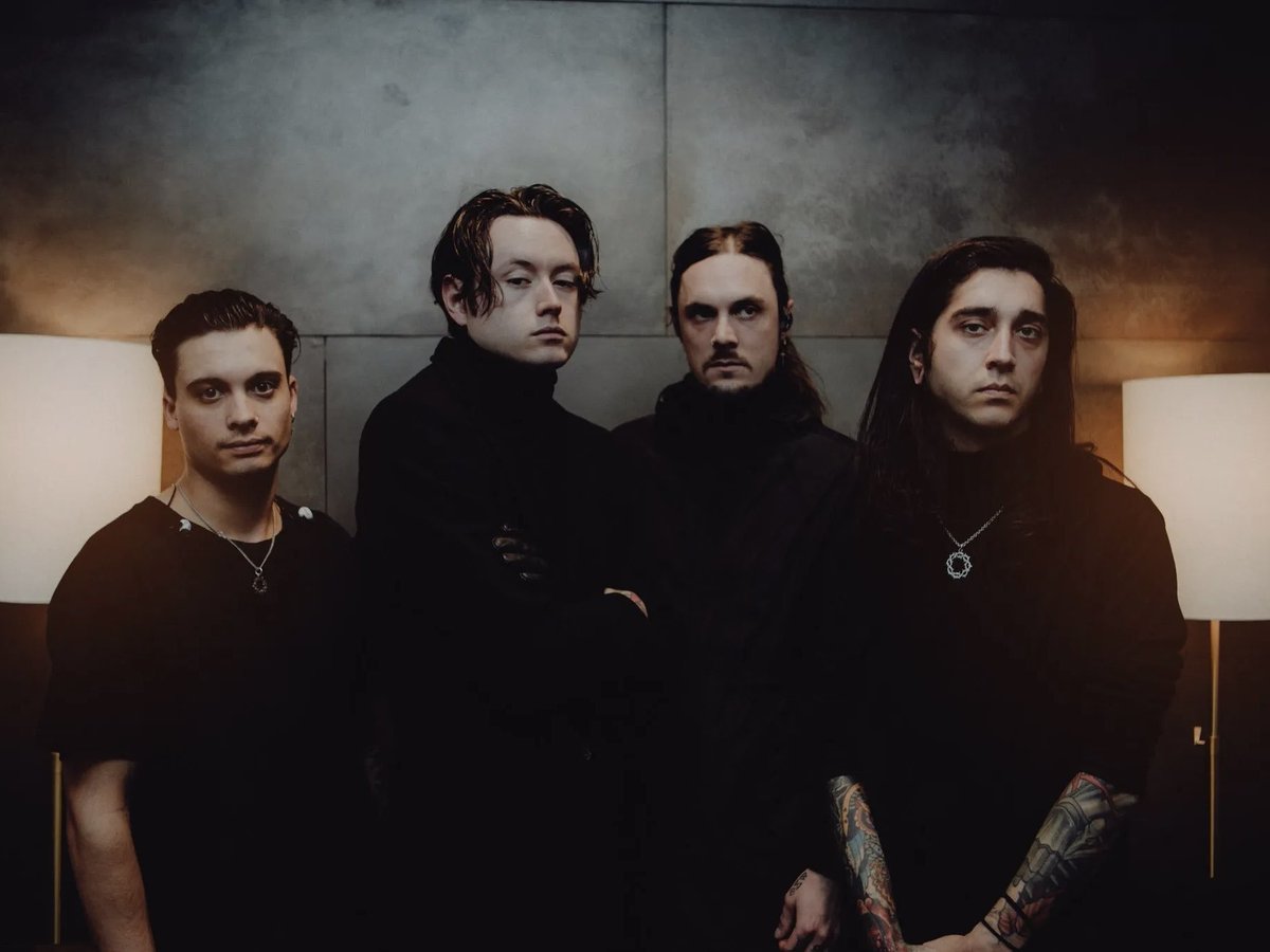 xdidiandrax's tweet image. Cuba korang listkan top artist/band yang masih active tapi tak pernah perform di Malaysia lagi

ARCTIC MONKEYS
THE STROKES
SYSTEM OF A DOWN
BAD OMENS
SLEEP TOKEN
POPPY
TWENTY ONE PILOTS
IRON MAIDEN
SLIPKNOT
THE WEEKND