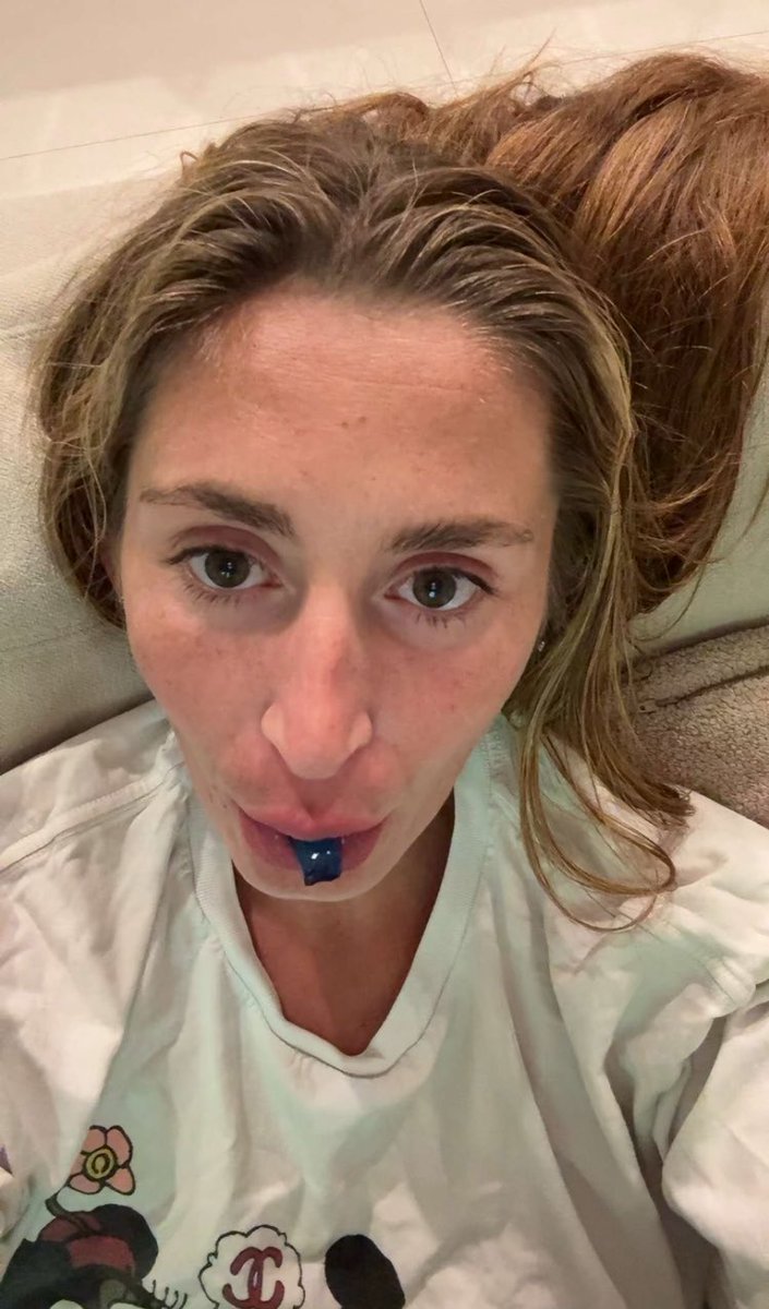 RubyR975's tweet image. Feeling good today! Smile 😊