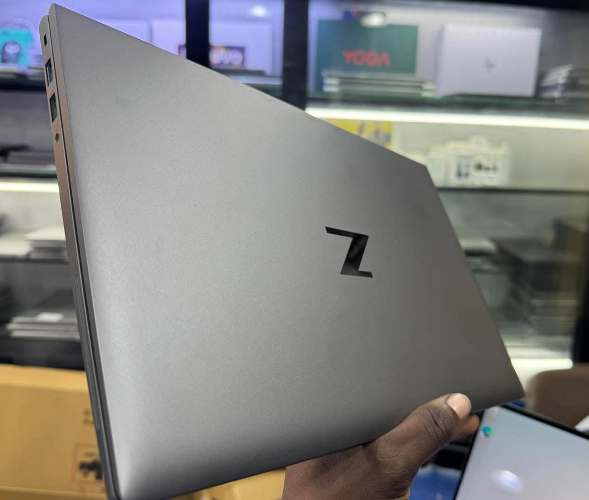 HP ZBook Firefly 14 G7 Mobile Workstation ZBook Firefly 14 G7 Touchscreen with Intel ® Core TM i7-10710U processor + 16 GB RAM || 512 SSD

KSHS 45,000