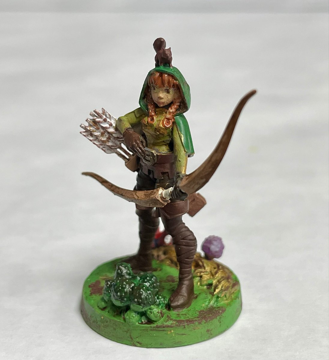 midsummerlass's tweet image. i think painting d&amp;amp;d mini figures is my &amp;amp; @deborahruthhh’s new favorite hobby👀