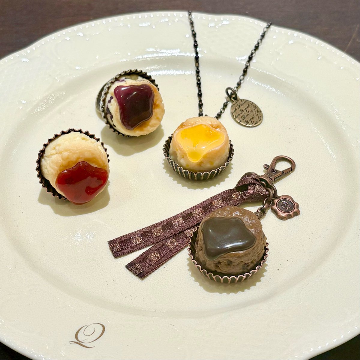 accessory - Search / X