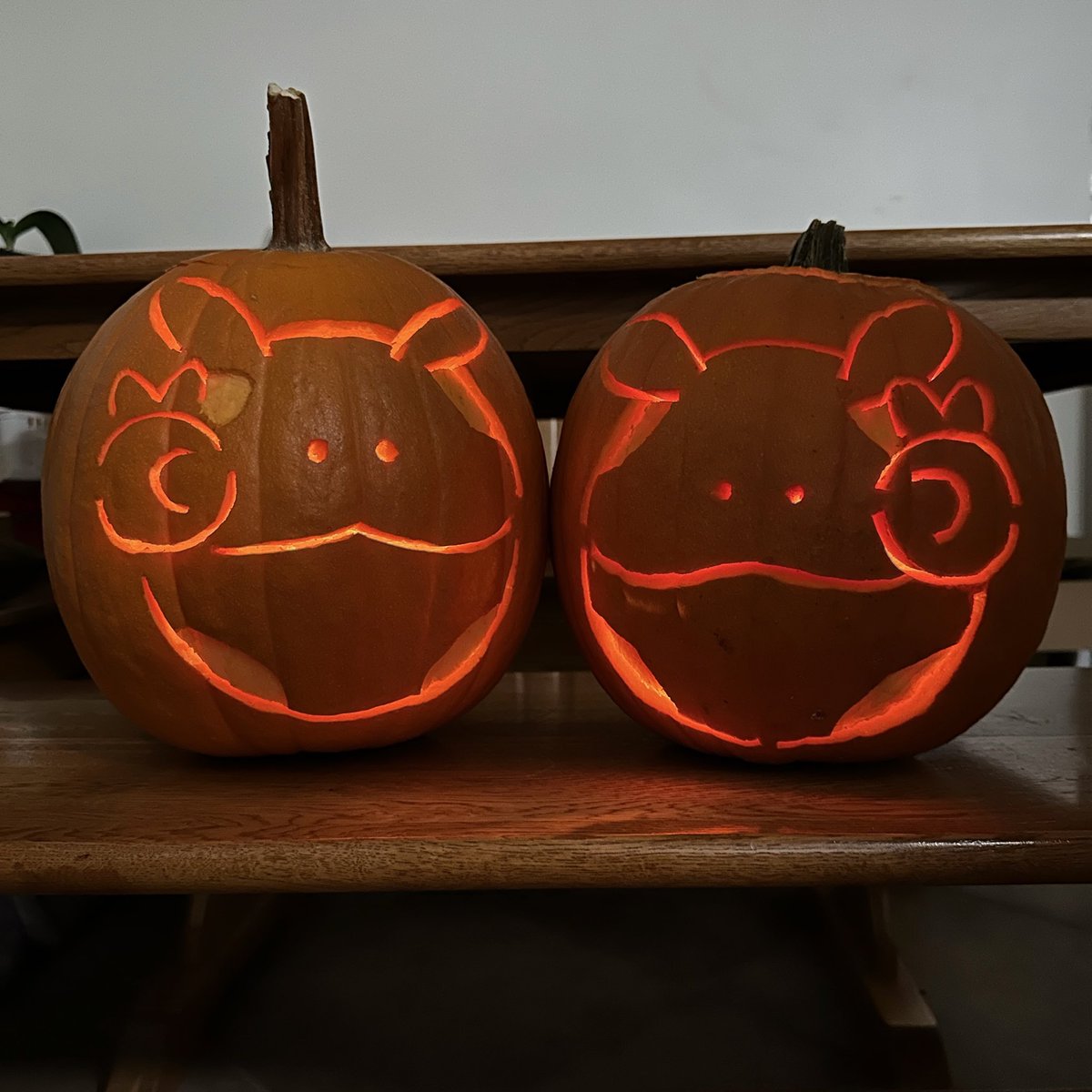 itmsleep's tweet photo. carved haros this year for halloween 🎃 https://t.co/GpZM5MiJwb