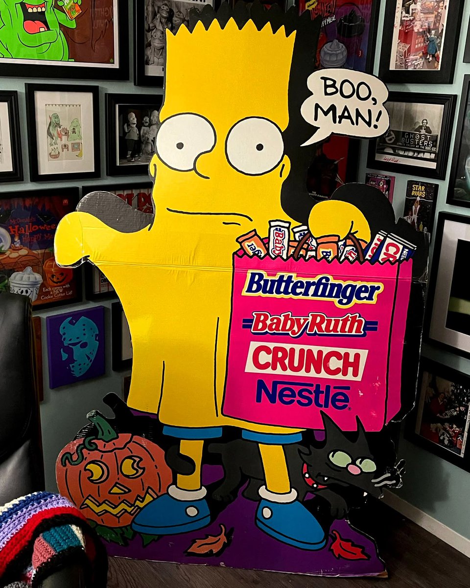 Check out this Bart <a href="/Butterfinger/">Butterfinger</a> standee for Halloween Man from <a href="/DinosaurDracula/">Dinosaur Dracula</a> 

#SpookySeason 🎃 👻 #TheSimpsonsGoats #TheSimpsons #SimpsonsForever