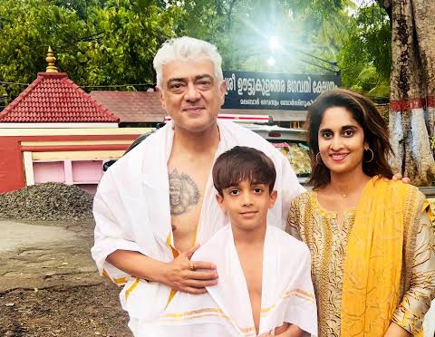 TrollywoodX's tweet photo. Palakkad - Vellakoil - Karumathampatty - Tirumala 

Moral of the story : A celebrity can move freely if he doesn't PUBLICIZE his visit. https://t.co/ajWmBCRpND
