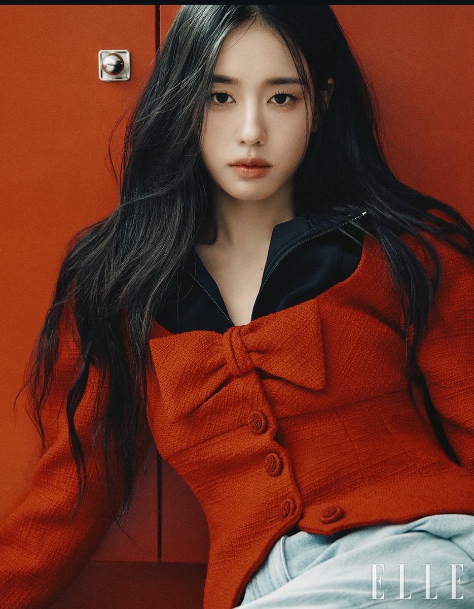 The drama I’ve been looking forward to ALL YEAR ever since I heard the casting✨❤️ Also EunJin… just WOW!😍

#AhnEunJin #JangKiYong
#DynamiteKiss