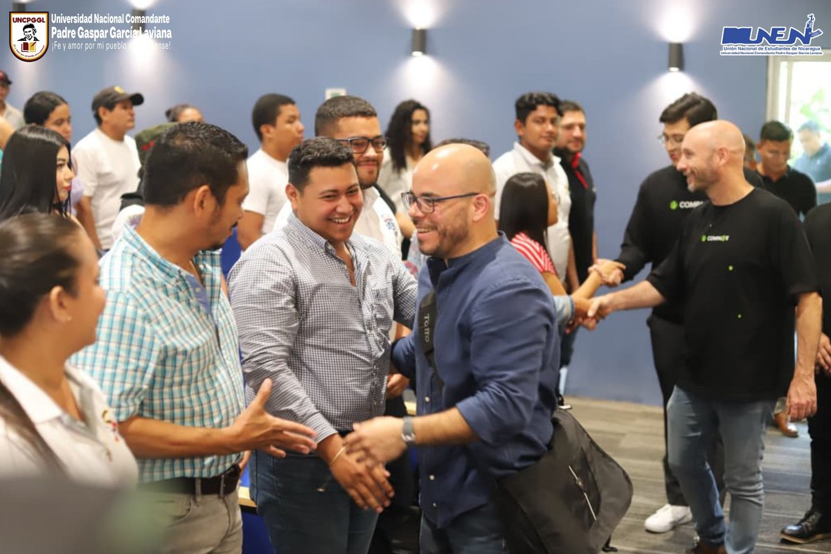 UNCPGGL_OFICIAL's tweet photo. Comunicadores sandinistas de León y Chinandega compartieron con los compañeros Mirko Casale, presentador y director del programa “Ahí les va”, y Alex Ovando, productor superior de la página web de @ActualidadRT 

#somosuncpggl #SomosUNEN https://t.co/Zdbda5FAxu