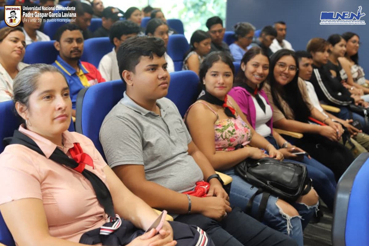UNCPGGL_OFICIAL's tweet photo. Comunicadores sandinistas de León y Chinandega compartieron con los compañeros Mirko Casale, presentador y director del programa “Ahí les va”, y Alex Ovando, productor superior de la página web de @ActualidadRT 

#somosuncpggl #SomosUNEN https://t.co/Zdbda5FAxu