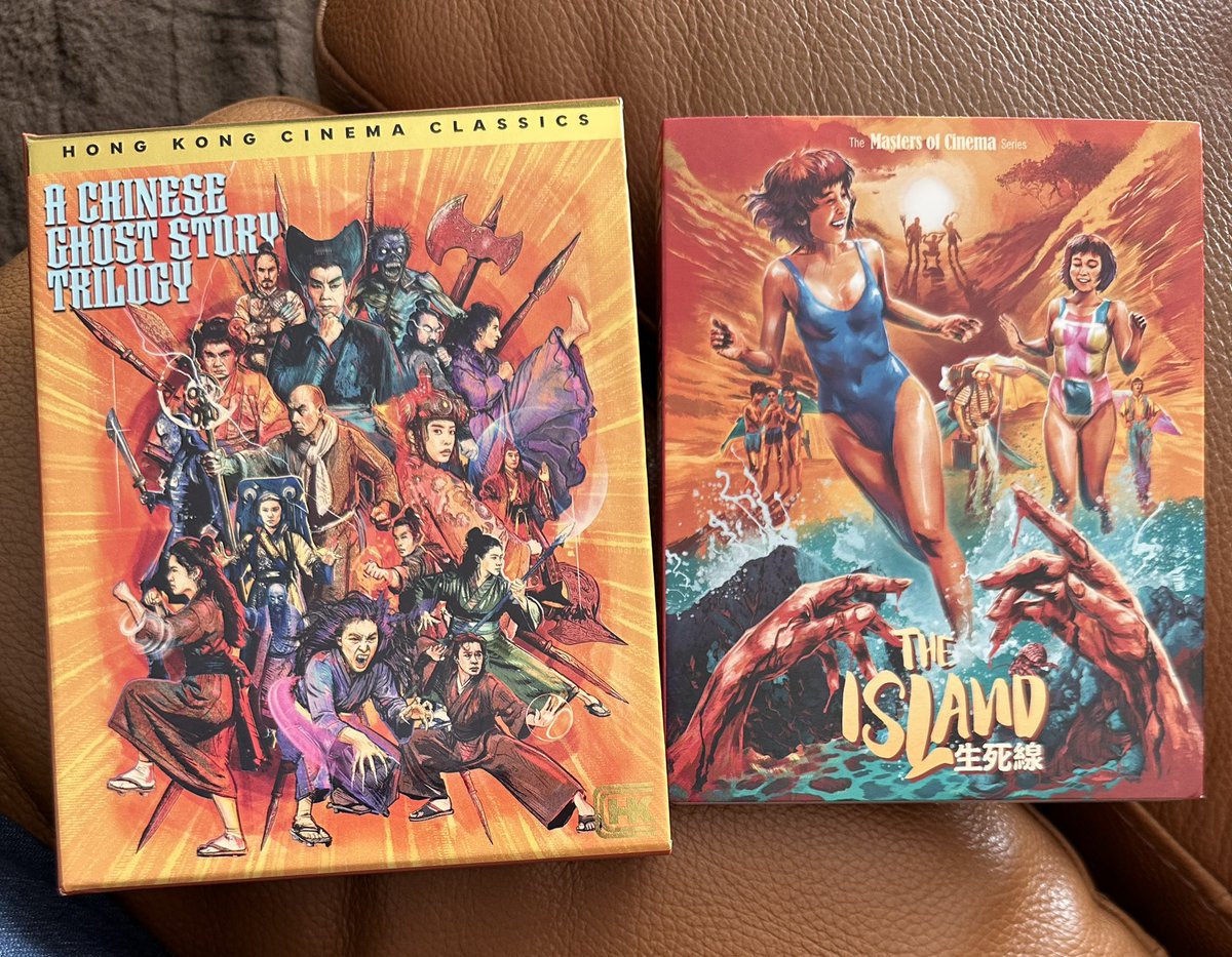 【証拠写真あり】チャイニーズ・ゴースト・ストーリー漫画家 胡蓉 直筆サイン色紙 証拠写真あり】チャイニーズ・ゴースト・ストーリー漫画家 胡蓉 直筆