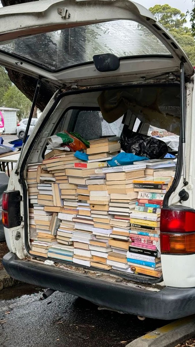 emhoneyreads's tweet image. “What would you do with unlimited money?”