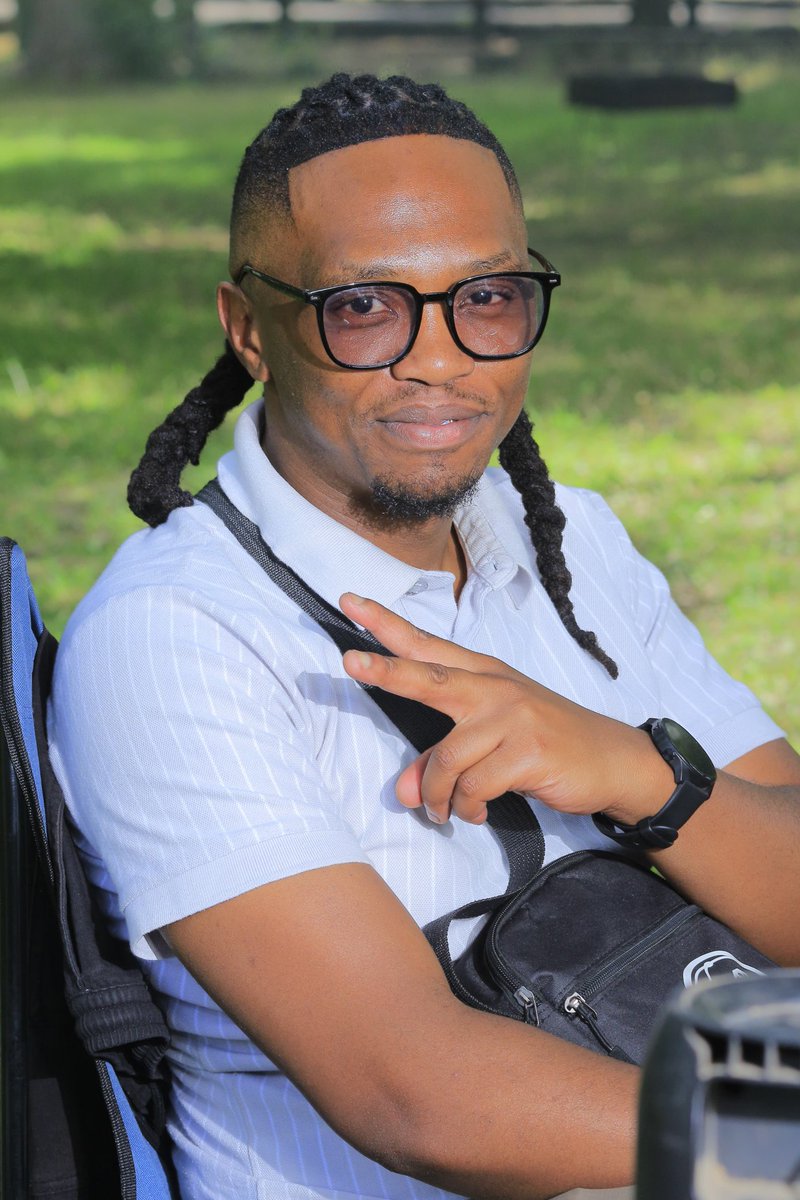 Tshepy_SA's tweet photo. #NewProfilePic https://t.co/5RU5v4TGcL