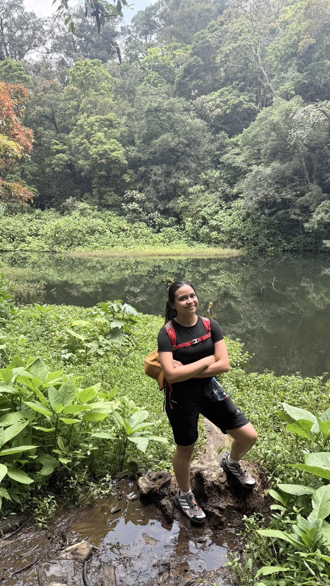 crvrtn's tweet photo. surprisingly 2025 ke 2 gunung, 1x berhasil summit. 2026 mulai naik gunung yg 3000an mdpl ya? https://t.co/ysmZLVhKzB