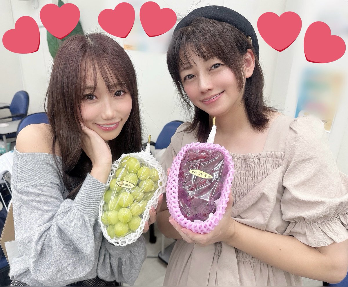 aipyokorin's tweet image. ぶどうひとつぶどう🍇？